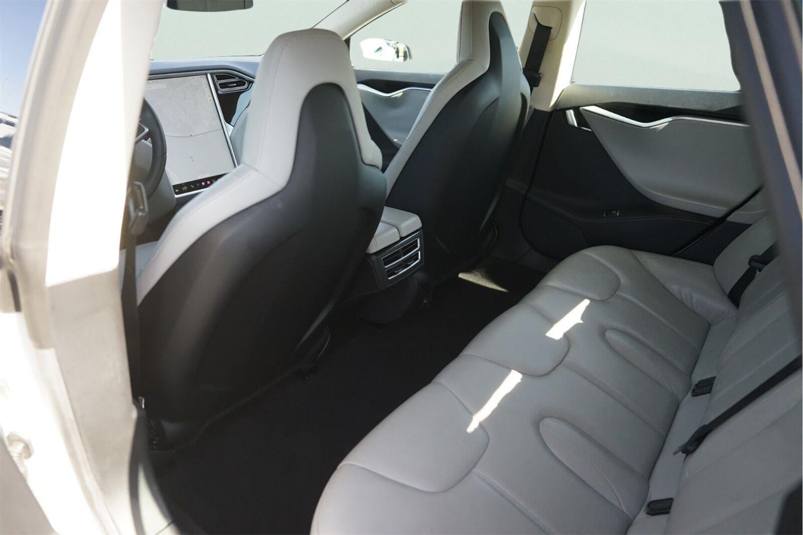 2014 Tesla Model S Base
