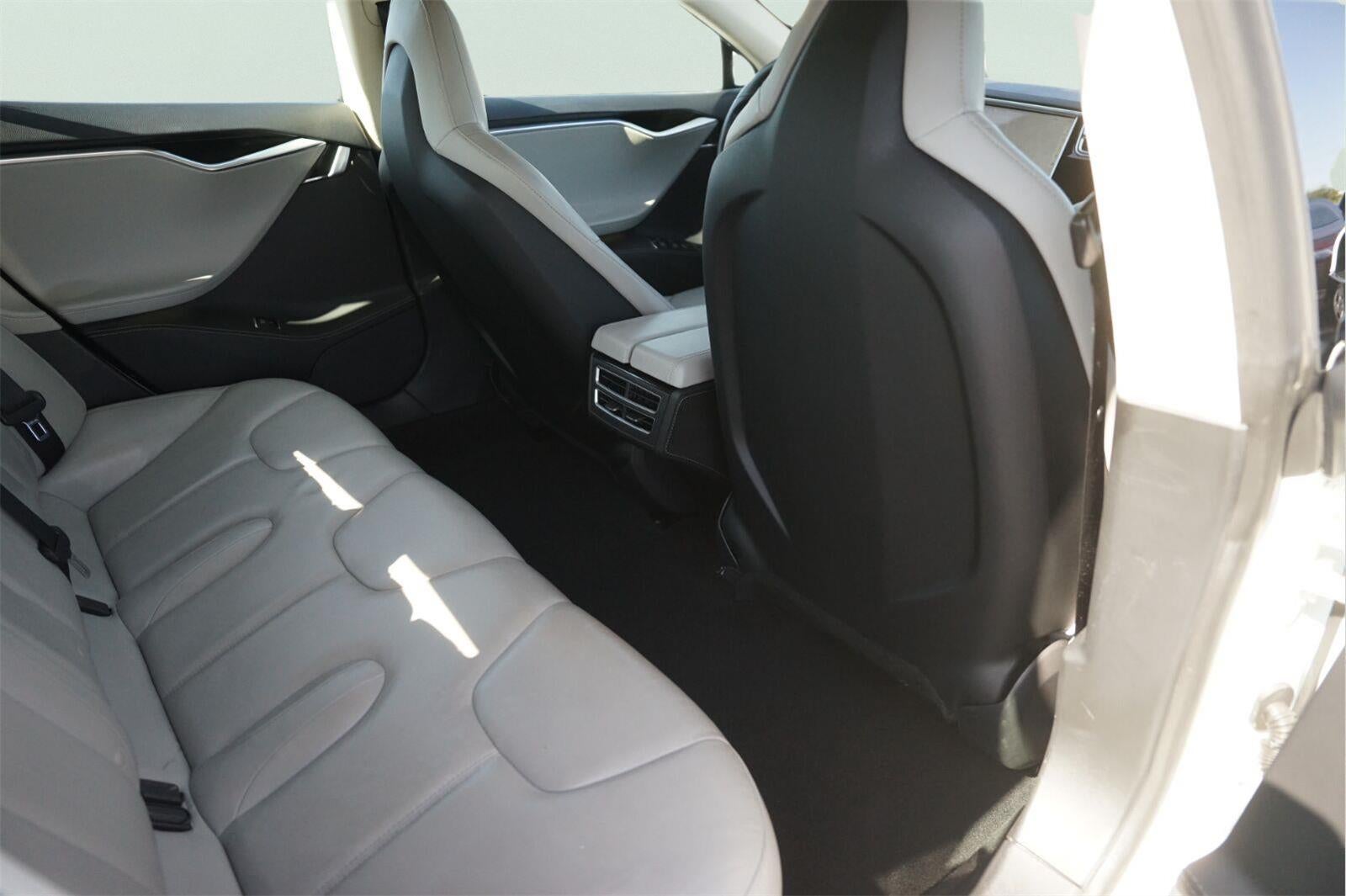 2014 Tesla Model S Base