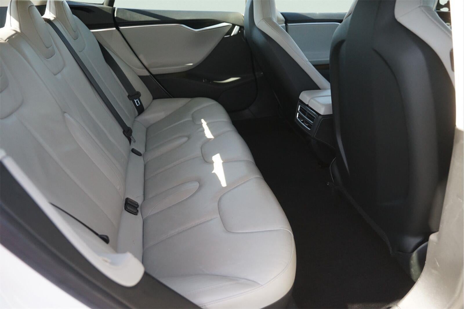2014 Tesla Model S Base
