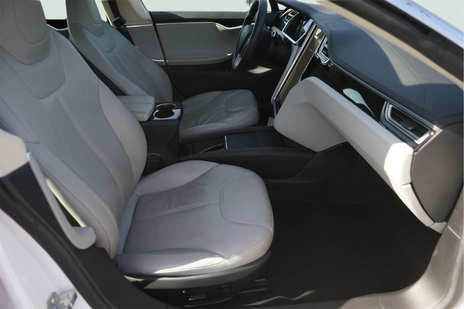 2014 Tesla Model S Base