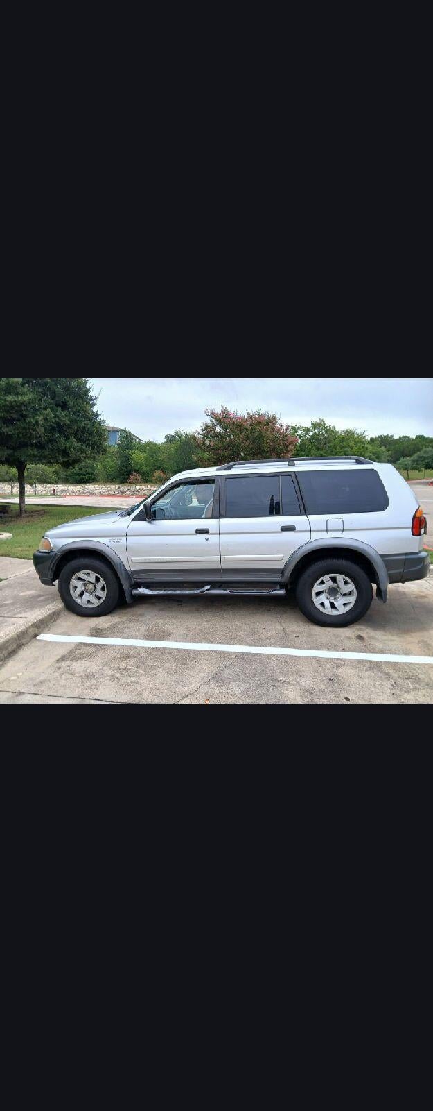 2003 Mitsubishi MONTERO SPORT XLS
