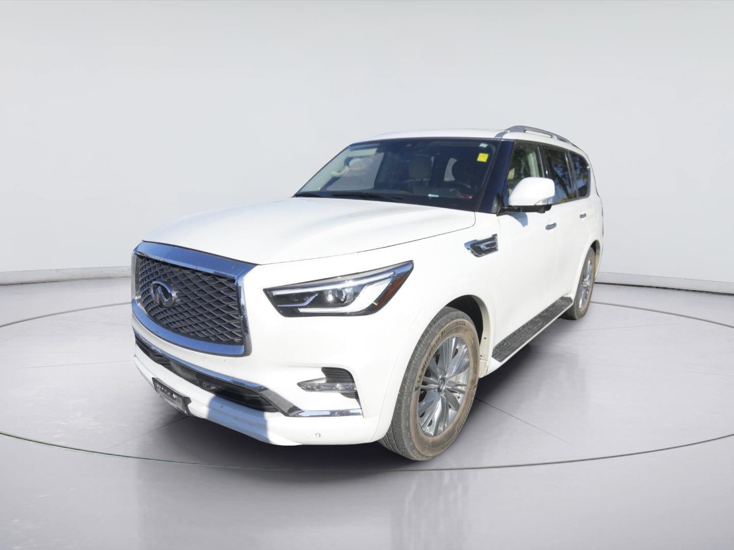 2022 INFINITI QX80 LUXE