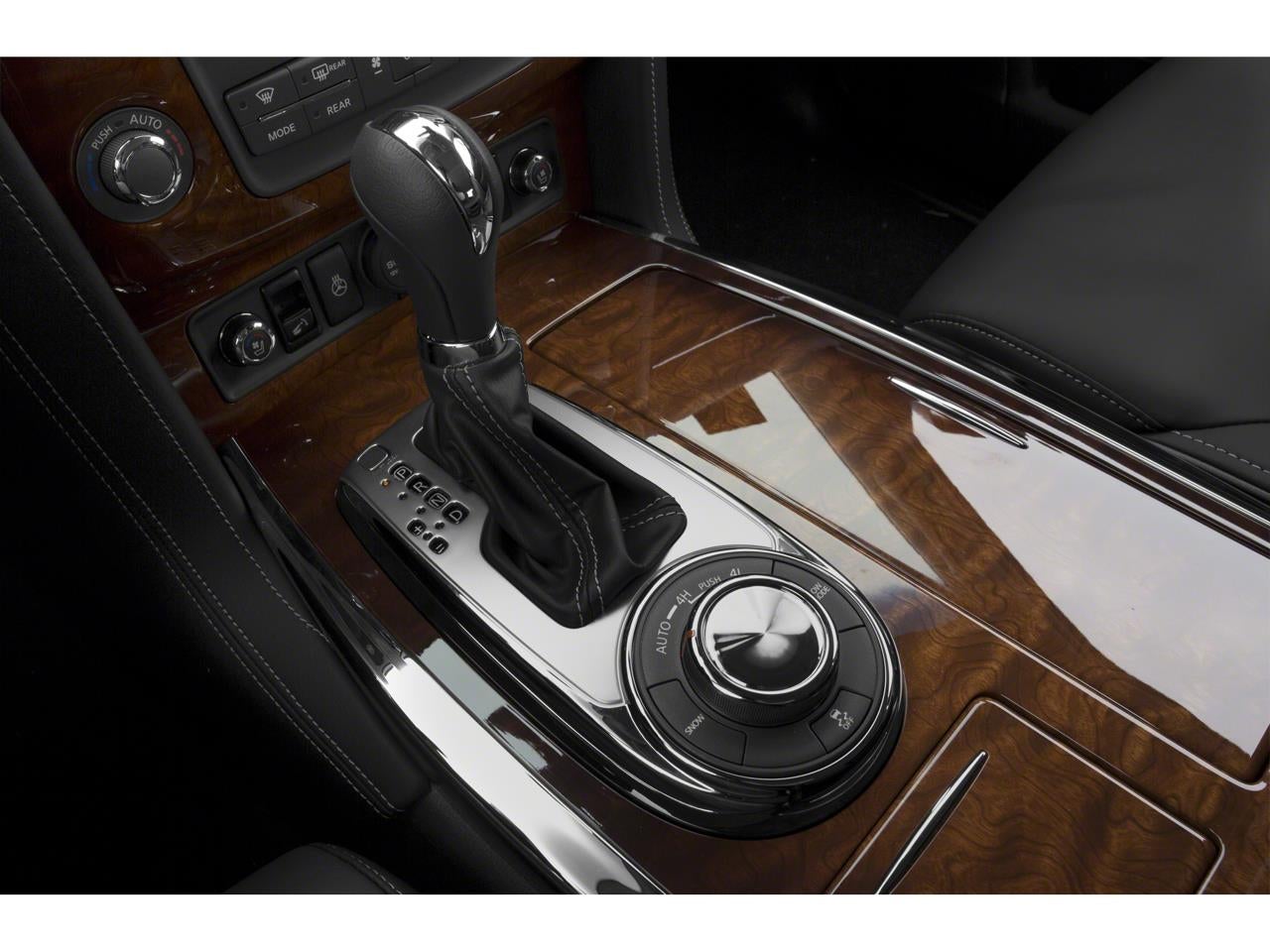 2015 INFINITI QX80 Base