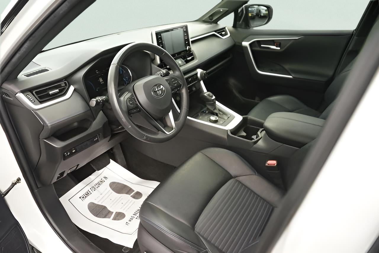 2019 Toyota RAV4 Hybrid XSE