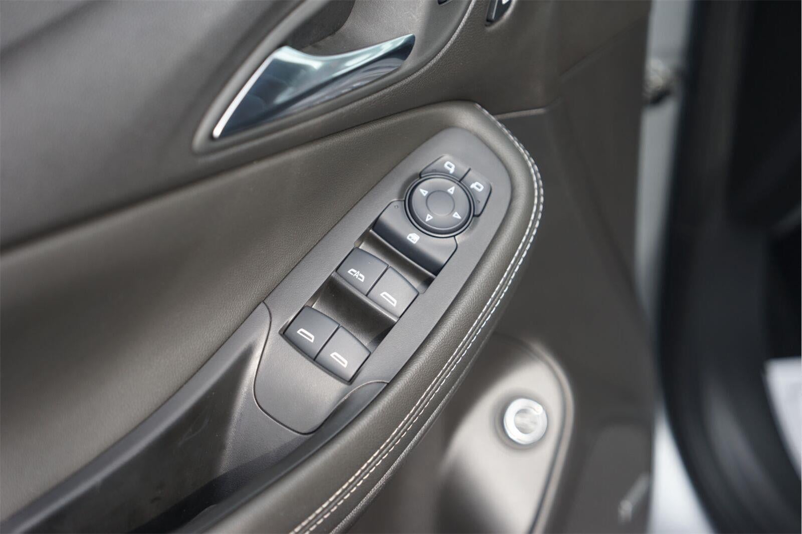 2025 Buick Encore GX Avenir