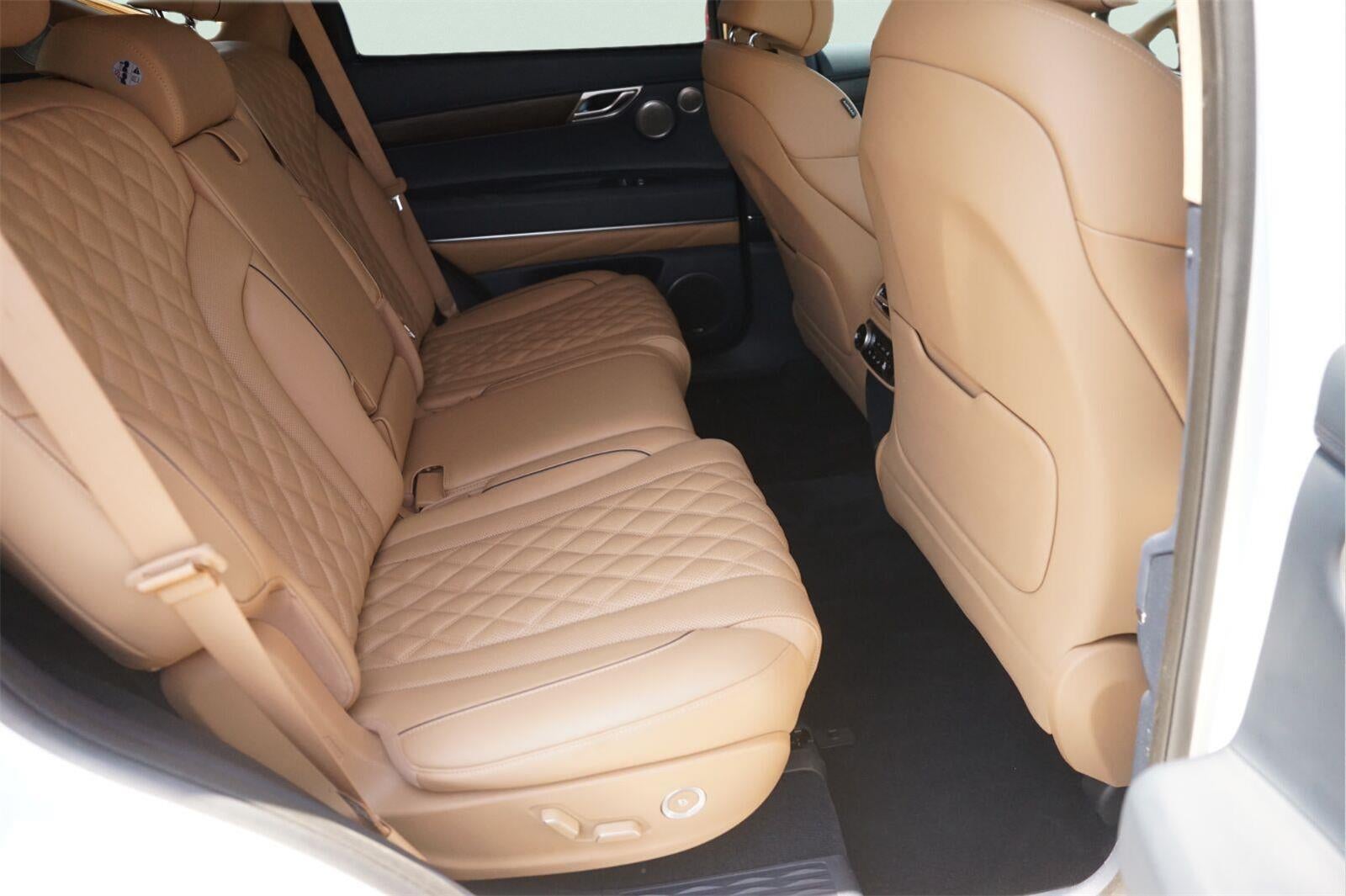 2024 Genesis Gv80 Base