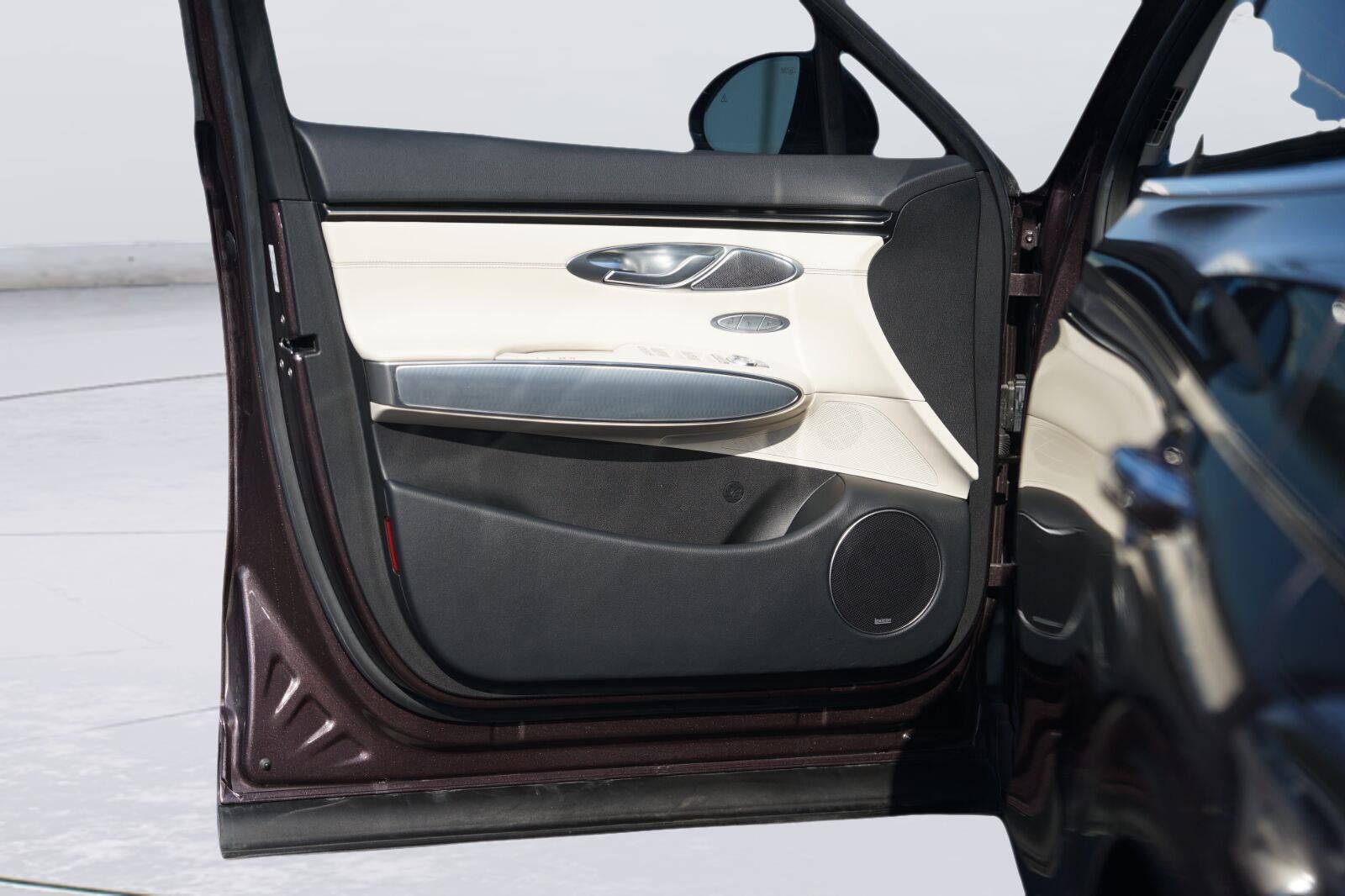 2022 Genesis GV70 2.5T