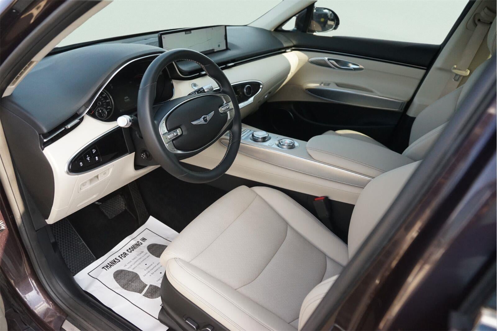 2022 Genesis GV70 2.5T