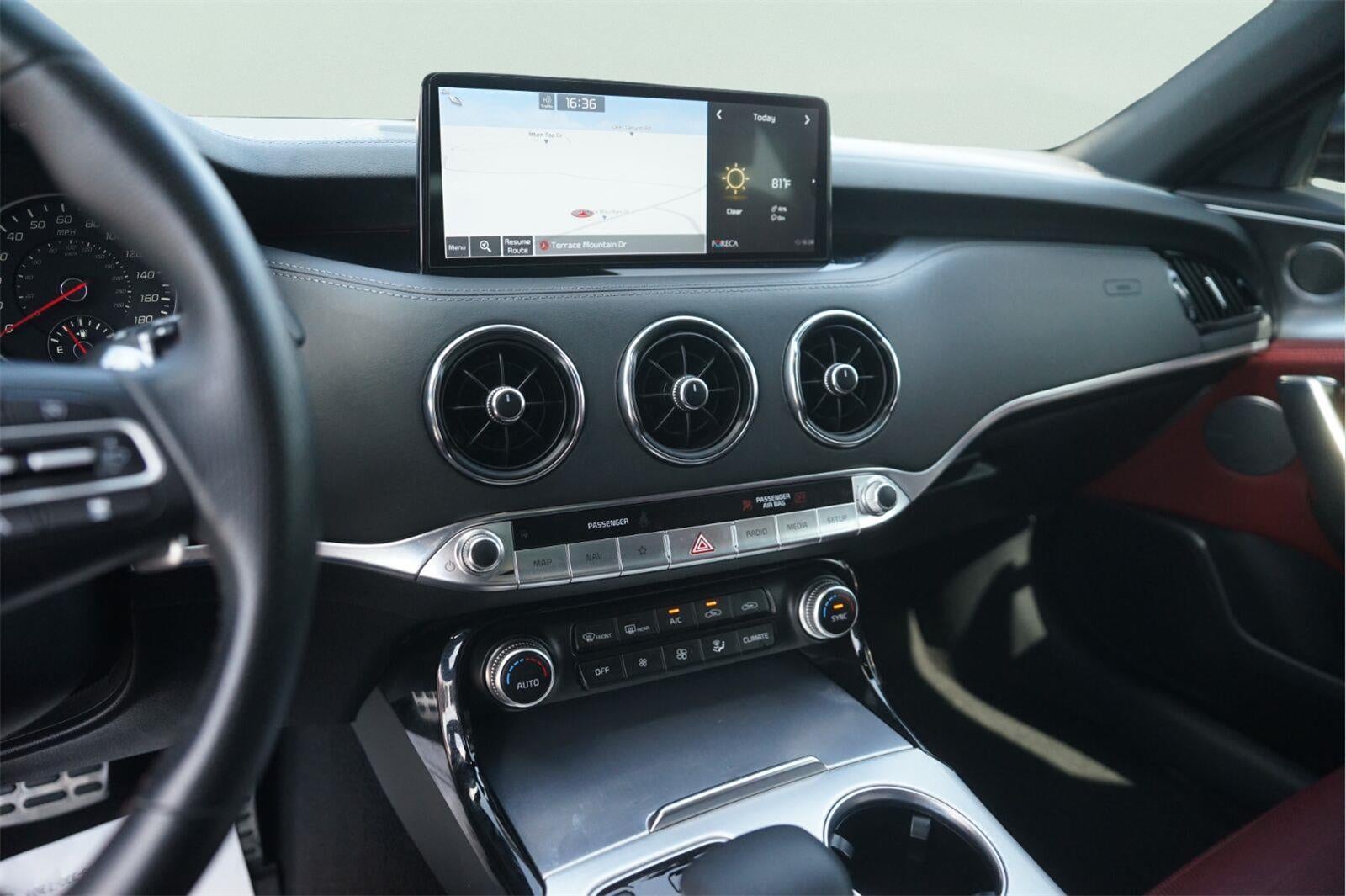 2022 Kia Stinger GT2