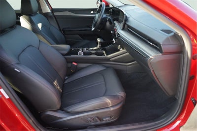 2025 Kia K5 EX