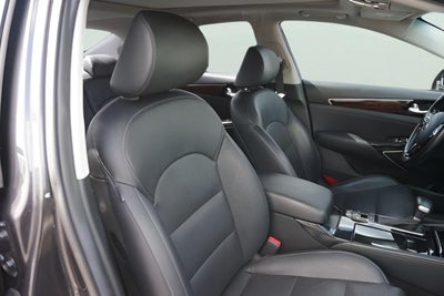 2019 Kia Cadenza Technology