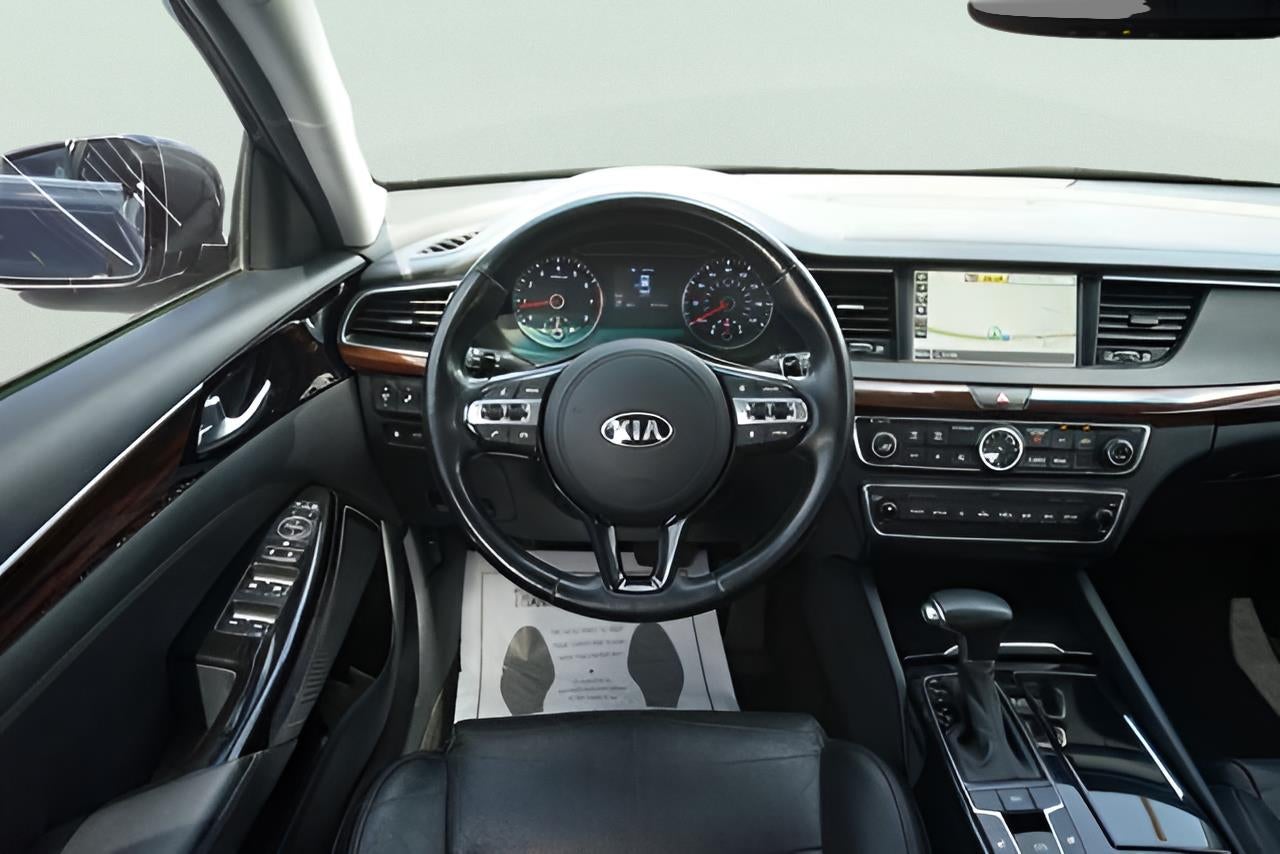 2019 Kia Cadenza Technology