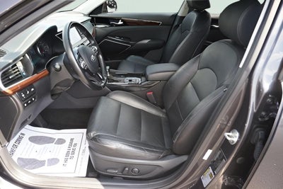2019 Kia Cadenza Technology