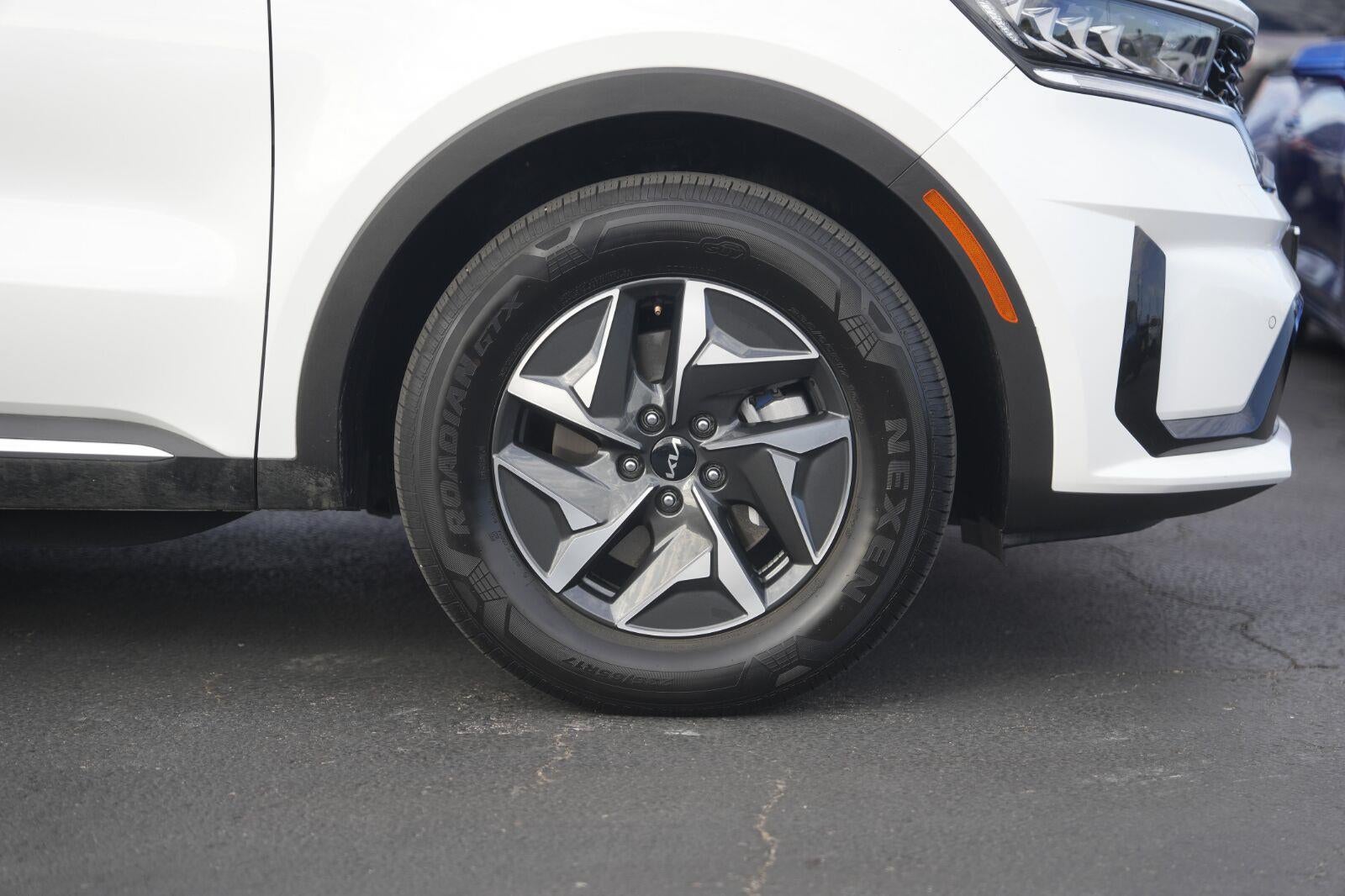2023 Kia SORENTO HYBRID EX