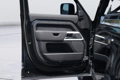 2023 Land Rover Defender S