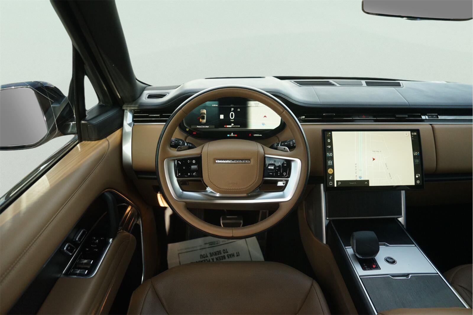 2025 Land Rover Range Rover SE