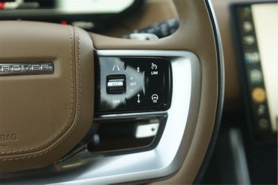 2025 Land Rover Range Rover SE