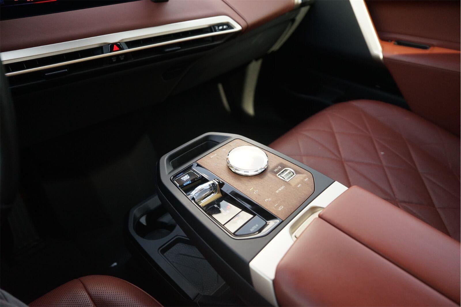 2022 BMW iX xDrive50