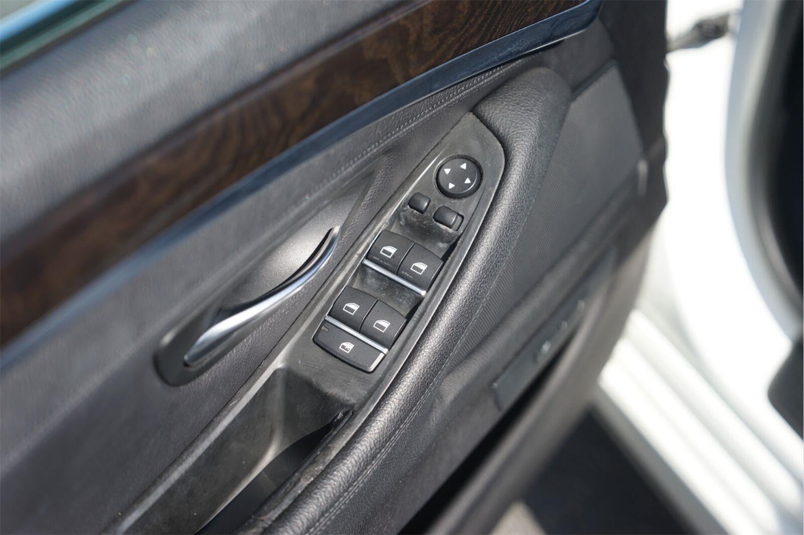 2016 BMW 5 Series 528i
