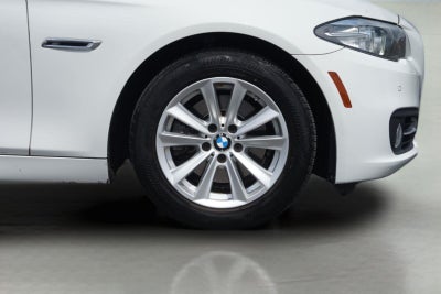 2016 BMW 5 Series 528i