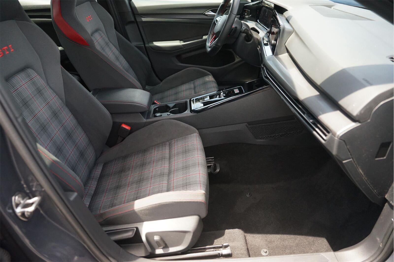 2023 Volkswagen Golf GTI 40th Anniversary Edition