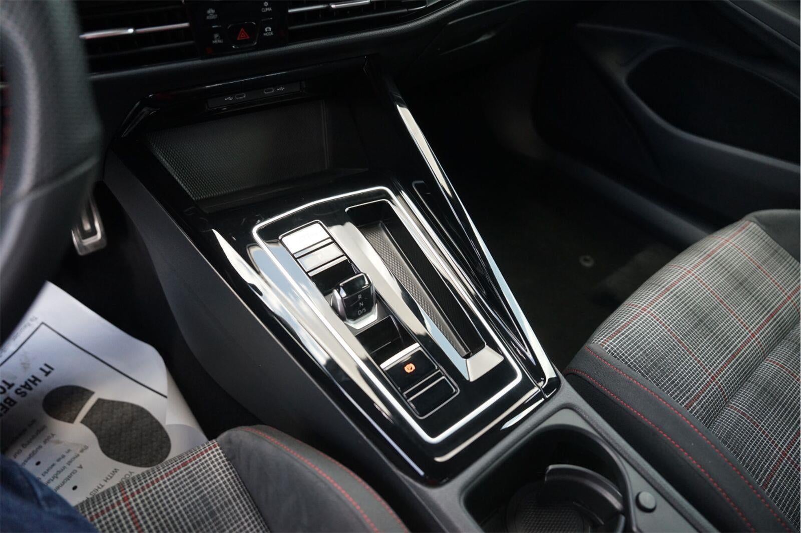 2023 Volkswagen Golf GTI 40th Anniversary Edition