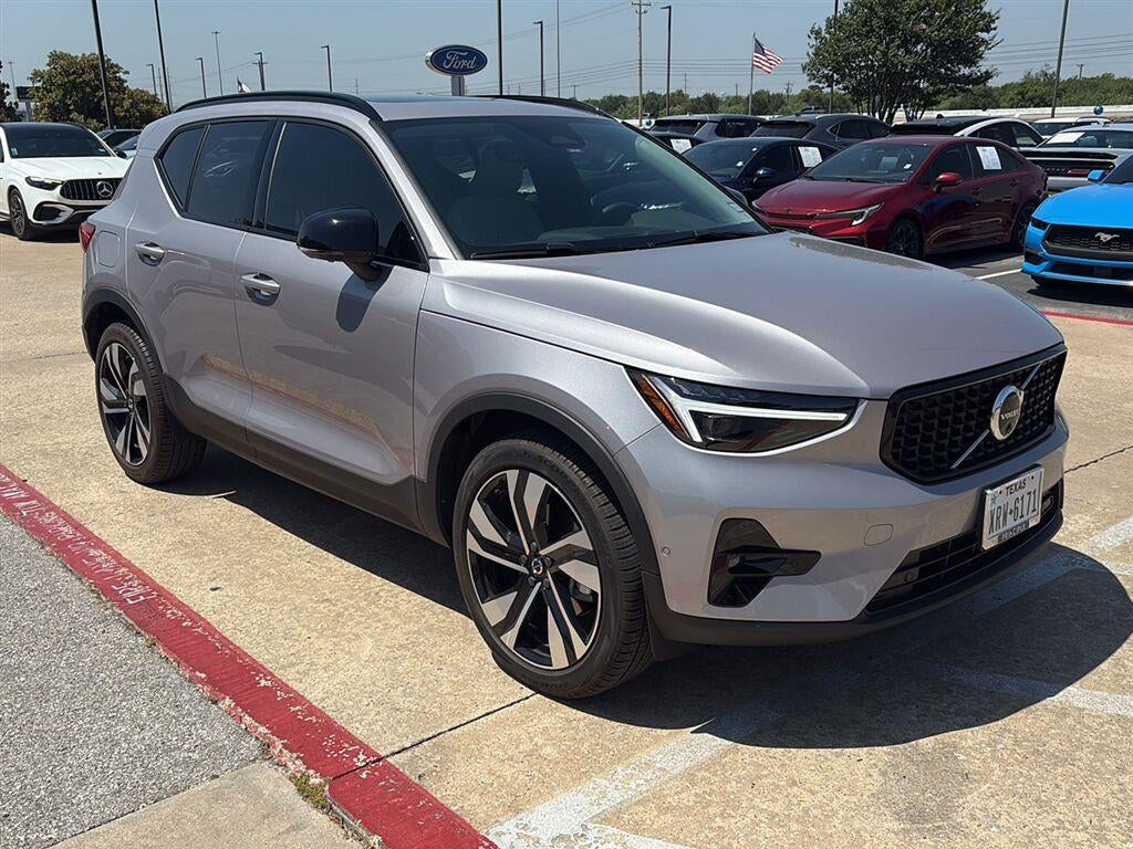 2026 Volvo XC40 Ultra