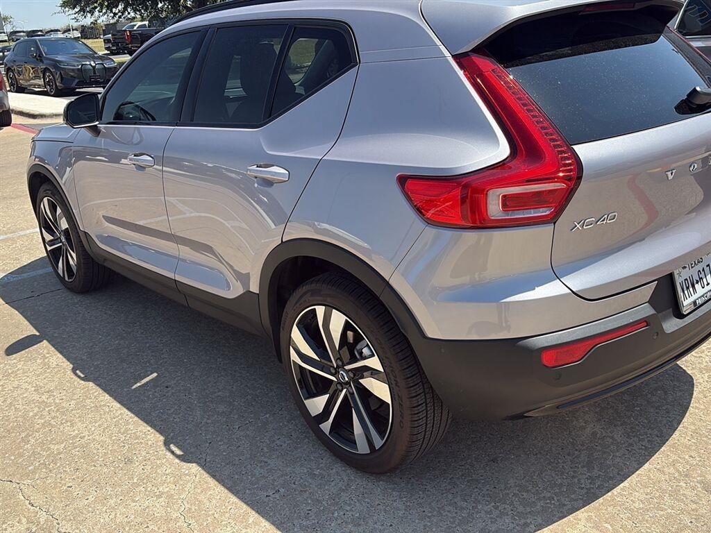 2026 Volvo XC40 Ultra